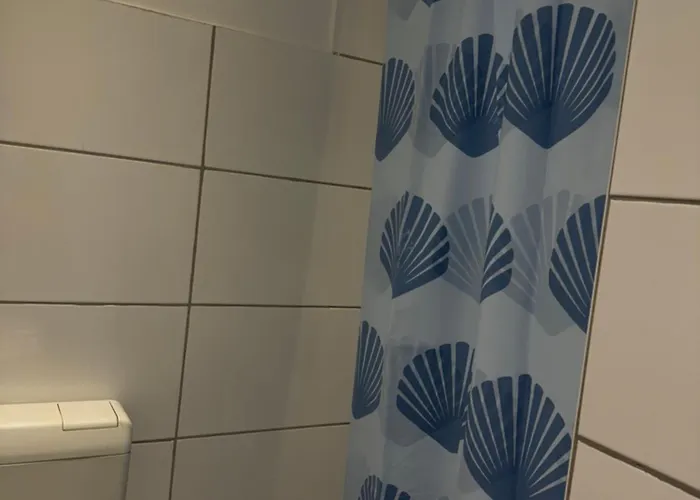 Zentrale 1-zimmer Wohnug In 아파트