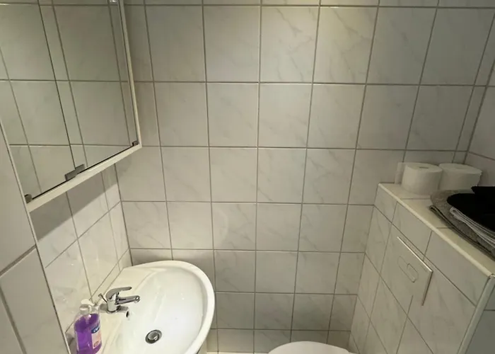 Zentrale 1-zimmer Wohnug In 아파트