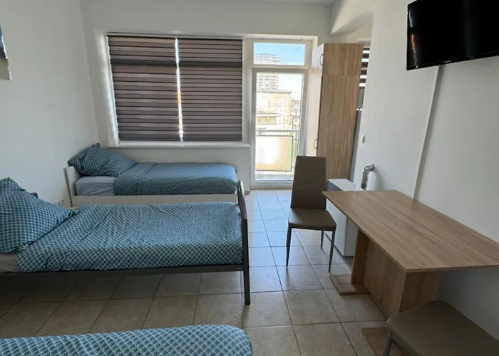 Zentrale 1-zimmer Wohnug In 아파트 *